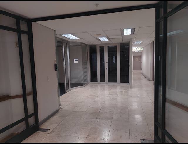 154M² BUILDING TO LET IN CAPE TOWN CITY CENTRE